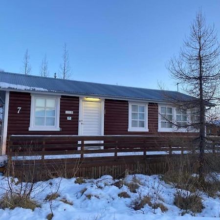 Cozy 2 Bedroom Cottage With Hot Tub Akureyri Buitenkant foto