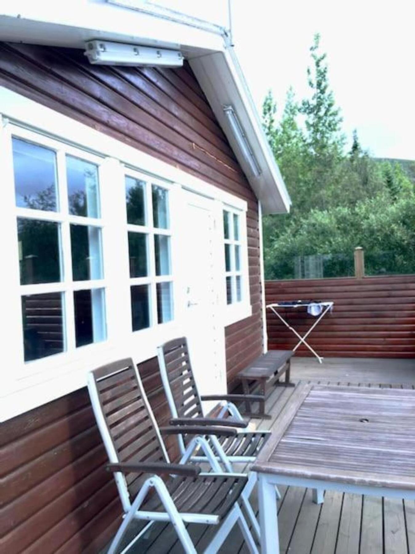 Cozy 2 Bedroom Cottage With Hot Tub Akureyri Buitenkant foto